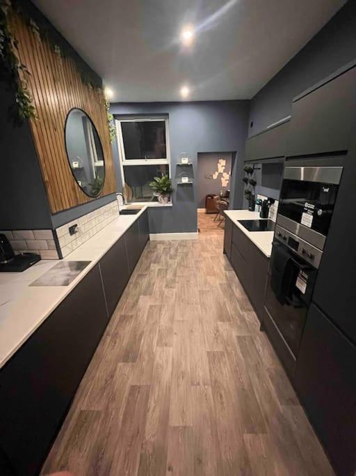 Modern 5 Bedroom Terraced Luxurious House Colwyn Bay Εξωτερικό φωτογραφία